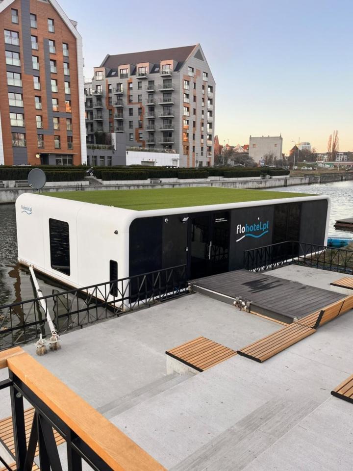 Dom Na Wodzie - Flohotel Gdaňsk Exteriér fotografie